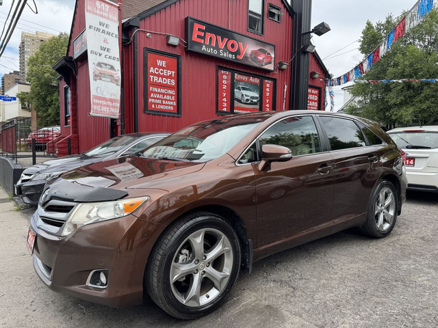 2014 Toyota Venza LE V6 in Cars & Trucks in Ottawa