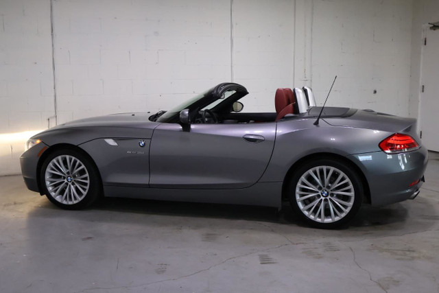 2011 BMW Z4 Roadster for sale in Cars & Trucks in City of Toronto - Image 3