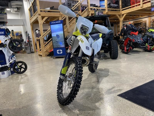 2024 Husqvarna TE 300 in Other in Winnipeg - Image 2