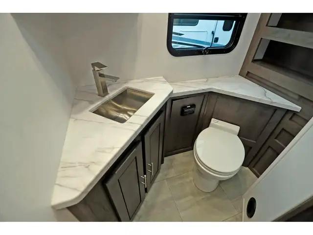 2025 Forest River Georgetown 5 Series Gt5 34H5 3 extensions 2025 in RVs & Motorhomes in Laval / North Shore - Image 22