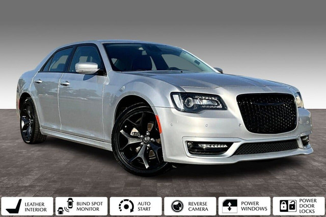 2022 Chrysler 300 Touring L in Cars & Trucks in Edmonton - Image 2