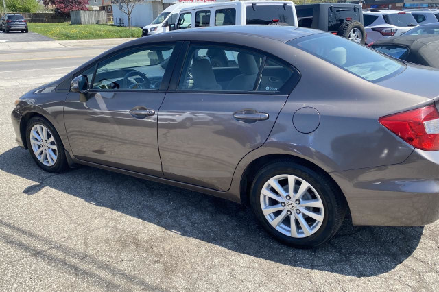 2012 Honda Civic LX in Cars & Trucks in St. Catharines - Image 2