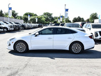 2022 Hyundai Sonata Hybrid Luxury, Efficiency & Style! Stand Out in Sophistication This stunning 202... (image 8)