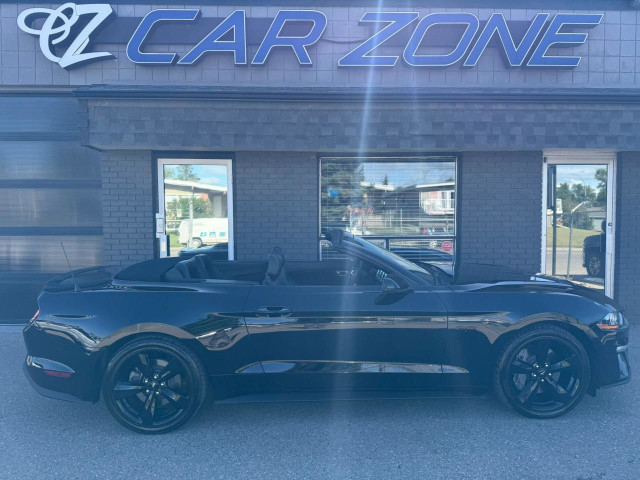 2021 Ford Mustang GT Premium Convertible in Cars & Trucks in Calgary - Image 2