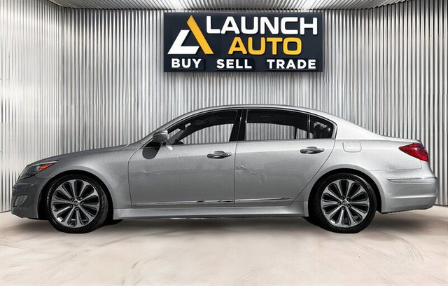 2013 Hyundai Genesis 5.0L R-Spec in Cars & Trucks in Edmonton - Image 3