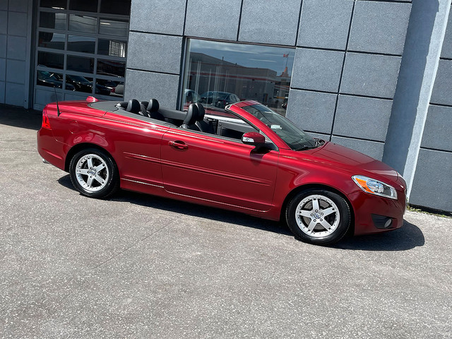 2011 Volvo C70 CABRIO | NAVIGATION | LEATHER | PWR TOP | ALLOYS in Cars & Trucks in City of Toronto