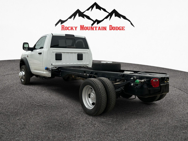 2024 RAM  5500 REG CAB DIESEL  TRADESMAN CAB CHASSIS in Cars & Trucks in Red Deer - Image 2