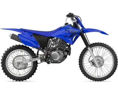 YAMAHA TT-R 230 2024 Les pilotes de tous calibres s'éclateront aux commandes de la TT-R230 facile à...