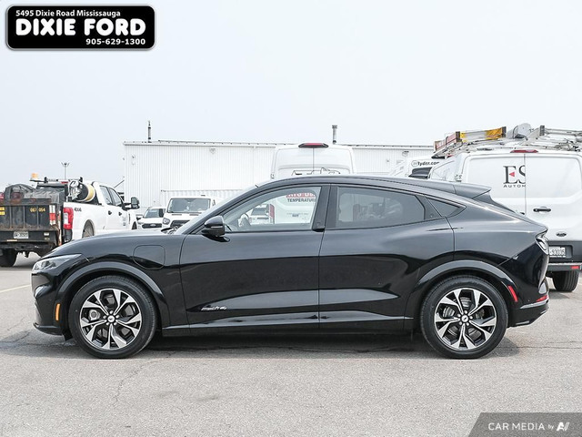2021 Ford Mustang Mach-E Premium in Cars & Trucks in Mississauga / Peel Region - Image 3