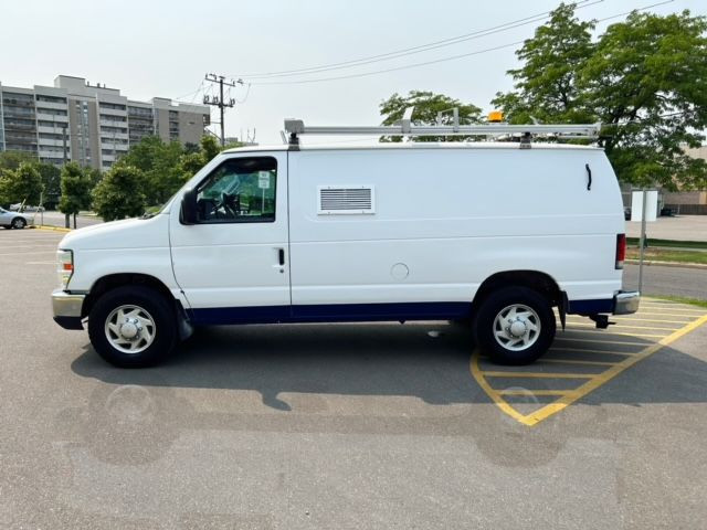 2011 FORD ECONOLINE-E350 CARGO VAN***FULLY CERTIFIED*** E-350 in Cars & Trucks in City of Toronto - Image 4