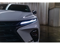 **ONE OWNER - ACCIDENT FREE** 52,904 KM This 2023 Chevrolet Blazer AWD True North is powered by a 3.... (image 5)