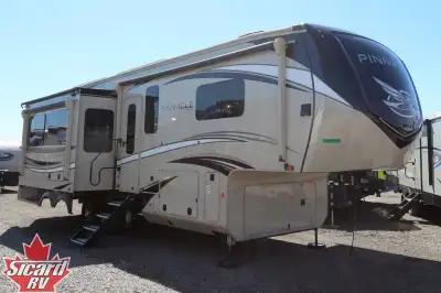 Introducing the 2022 Pinnacle 32RLTS, from Jayco. The Pinnacle 32RLTS will comfortably accommodate y...