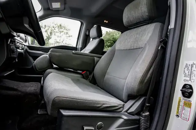 2021 Ford F-150 XLT • REMOTE START • NAV • PARK ASSIST • CP/AA in Cars & Trucks in Cornwall - Image 30