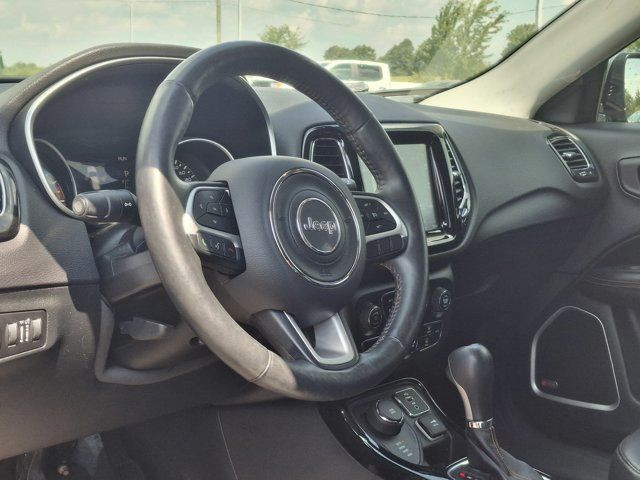 2018 Jeep Compass Limited 4X4 | Leather | Pano Sunroof | Nav in Cars & Trucks in Guelph - Image 2