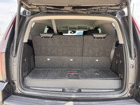 2018 GMC Yukon SLT LOADED 7 Passenger SUV for sale at Pacific Motors near Winnipeg, MB MORE PICS COM... (image 4)