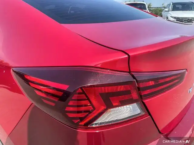 2020 Hyundai Elantra Preferred w/Sun & Safety Package in Cars & Trucks in Cambridge - Image 12