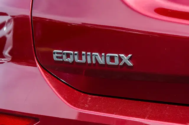 2021 Chevrolet Equinox LT * AWD * Carplay * Climatisation * Bas  in Cars & Trucks in City of Montréal - Image 9