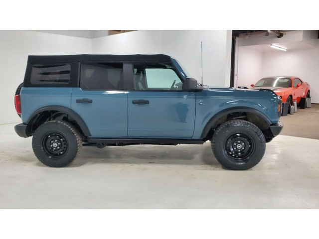 2021 Ford Bronco Black Diamond 4dr 4x4 Convertible Top LED A/C in Cars & Trucks in Laval / North Shore - Image 4