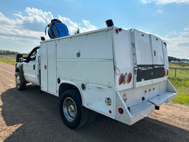 2008 Ford F550 4x4 Service Truck/DSL/HYD PICKER/COMP/MILRON in Heavy Trucks in Edmonton - Image 4