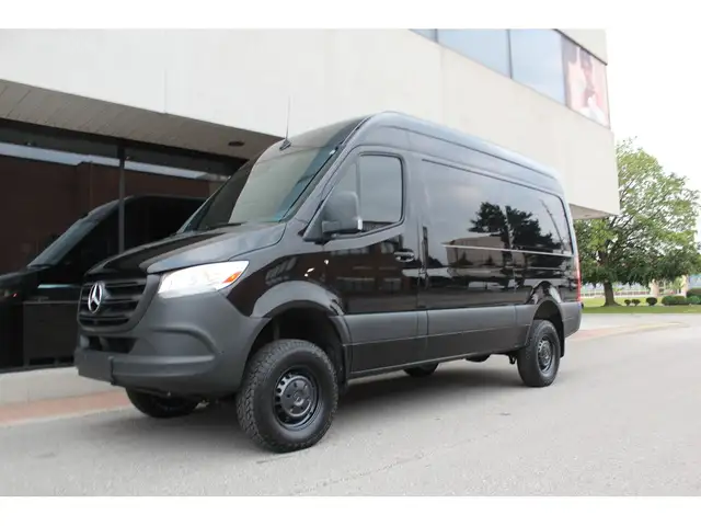 2021 Mercedes-Benz Sprinter Cargo Van \"4X4\" - \"3.0L DIESEL\"  in Cars & Trucks in City of Toronto - Image 3