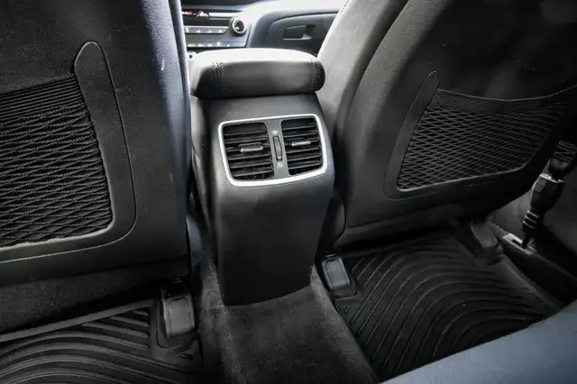 2019 Hyundai Tucson 2.0L Preferred AWD • LOW MILEAGE • HEATED SE in Cars & Trucks in Ottawa - Image 31