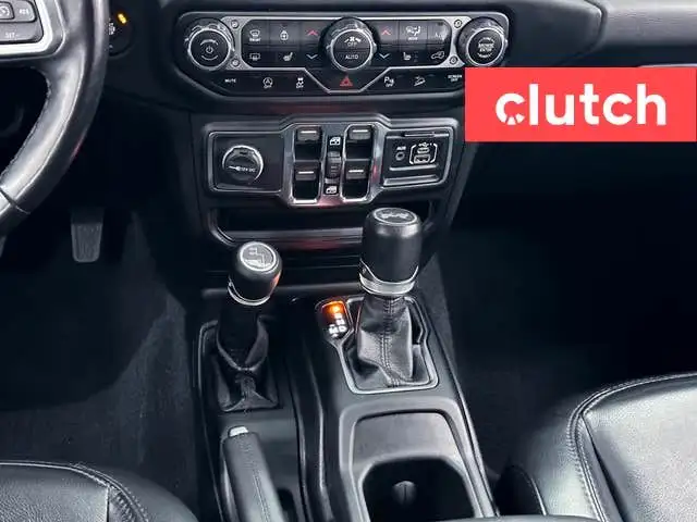 2021 Jeep Wrangler Unlimited Sahara 4X4 w/ Apple CarPlay, Heated in Cars & Trucks in Ottawa - Image 38