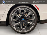 La toute nouvelle *BMW 7 Series 750e xDrive 2025* laisse les conventions derrière. La Série 7 combin... (image 7)