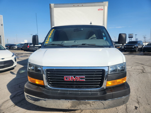 2020 GMC Savana 3500 CARGO VAN 3500 CUBE 12 PIEDS 3500 CARGO VAN in Cars & Trucks in Laval / North Shore - Image 3