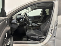 Discover the impressive 2024 Hyundai Elantra Preferred, now available at Moose Jaw Hyundai in Moose... (image 6)