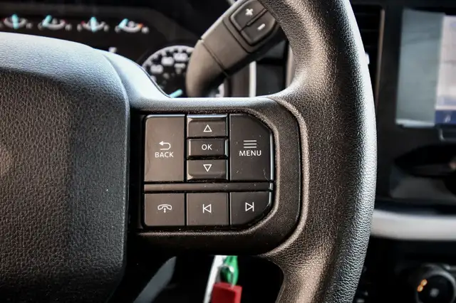2023 Ford F-150 XLT • NAV • PARK ASSIST • POWER SEAT • BEDLINER in Cars & Trucks in Ottawa - Image 19