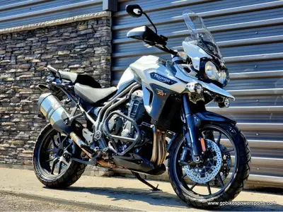 No money down. Credit approved in minutes* OAC Just... CLICK HERE 2017 Triumph Tiger Explorer XRX Cr...