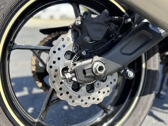 2024 KAWASAKI NINJA 650 ABS METALLIC COVERT-CUSTOM! in Street, Cruisers & Choppers in Edmonton - Image 7