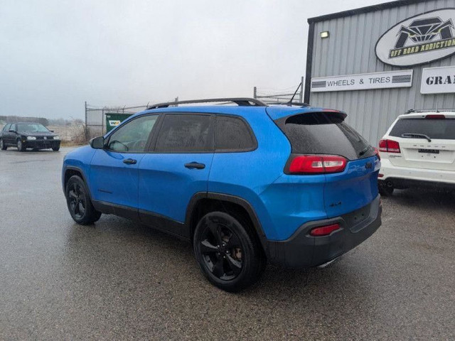 2018 Jeep Cherokee | LOW LOW MILEAGE | ACCIDENT FREE | in Cars & Trucks in London - Image 3
