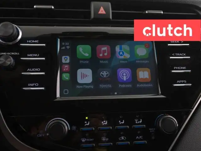2018 Toyota Camry LE w/ Heated Front Seats, Rearview Cam, Blueto in Cars & Trucks in Ottawa - Image 31