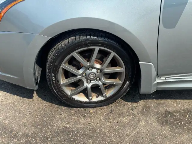 2010 Nissan Sentra SE-R, AUTO, 2.5L, NEWER TIRES, RUNS WELL, AS  in Cars & Trucks in London - Image 12