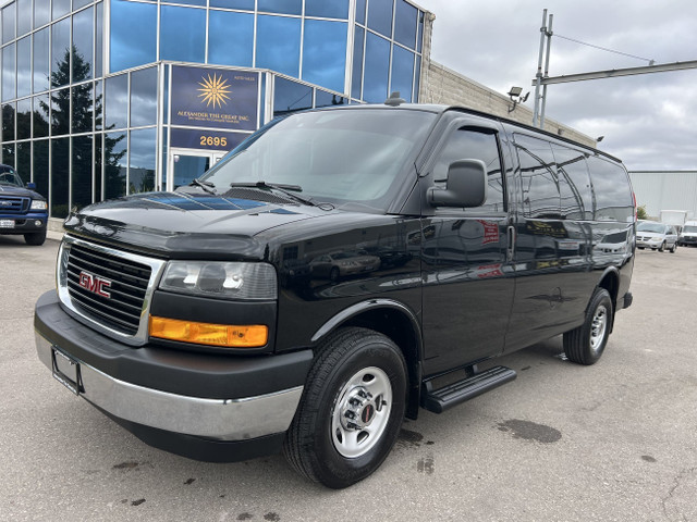 2023 GMC Savana Passenger GMC Savana LT - 12 Passenger in Cars & Trucks in Oakville / Halton Region