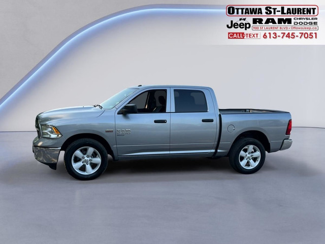 2023 RAM RAM 1500 Classic Crew Cab 4x4 (DS) SLT (140.5 in Cars & Trucks in Ottawa - Image 2