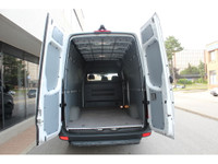 2017 MERCEDES SPRINTER 2500 -- 170 FULL SIZE -- HIGH ROOF -- 3.0L V6 DIESEL ENGINE !!! 3 SEATER!!! R... (image 6)