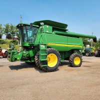 John Deere 9760 STS Combine