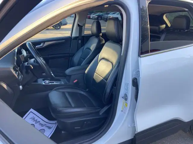 2021 Ford Escape Titanium in Cars & Trucks in Hamilton - Image 15