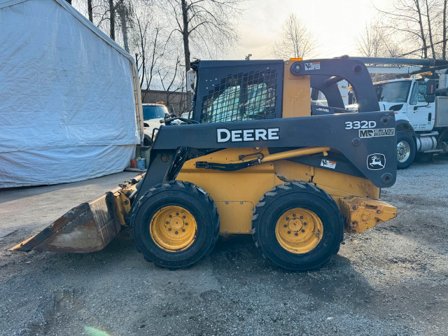 2012 JOHN DEERE - 332D SKID STEER *FULLY INSPECTED AND SERVICED* in Heavy Equipment in Burnaby/New Westminster - Image 2