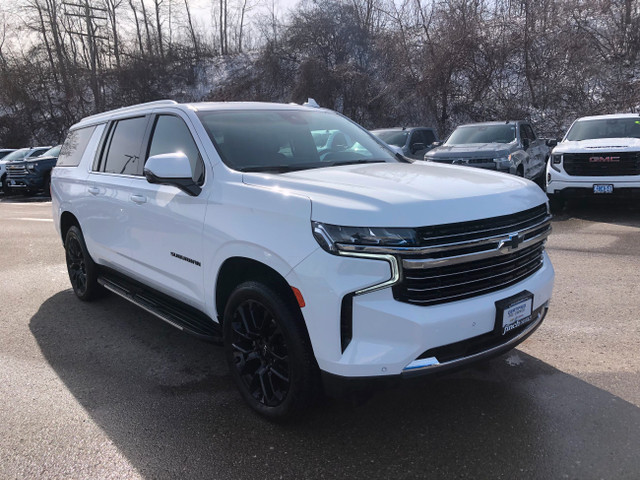 2023 Chevrolet Suburban LT in Cars & Trucks in London - Image 4