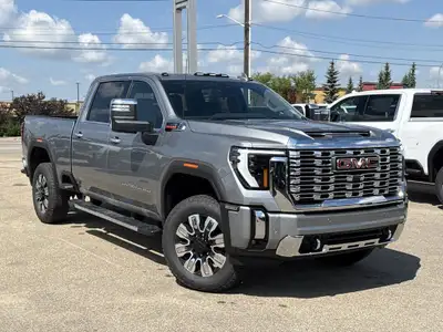 Kick your driving experience up a notch with the commanding presence of our 2025 GMC Sierra 3500HD D...