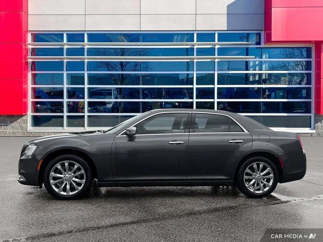 2016 Chrysler 300 300C | AWD | Leather | Pano Roof in Cars & Trucks in Guelph - Image 2
