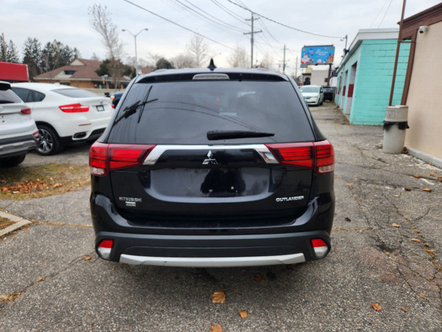2017 Mitsubishi Outlander AWC 4dr ES in Cars & Trucks in City of Toronto - Image 4