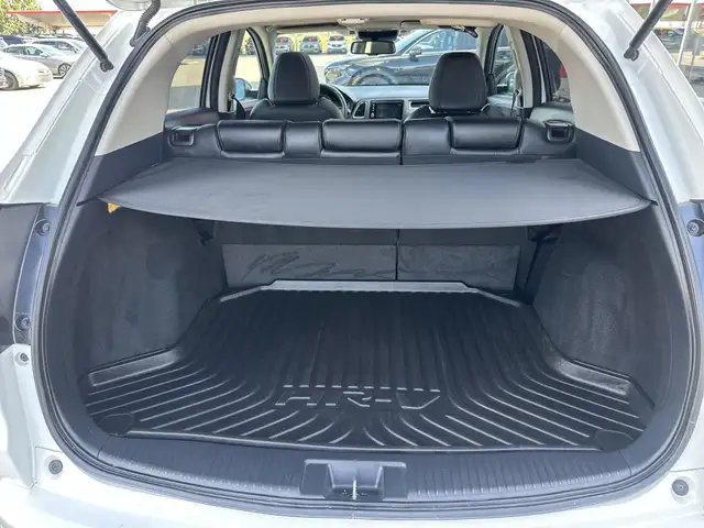 2019 Honda HR-V Touring l One Owner l Clean CarFax l Local Vehic in Cars & Trucks in Calgary - Image 25