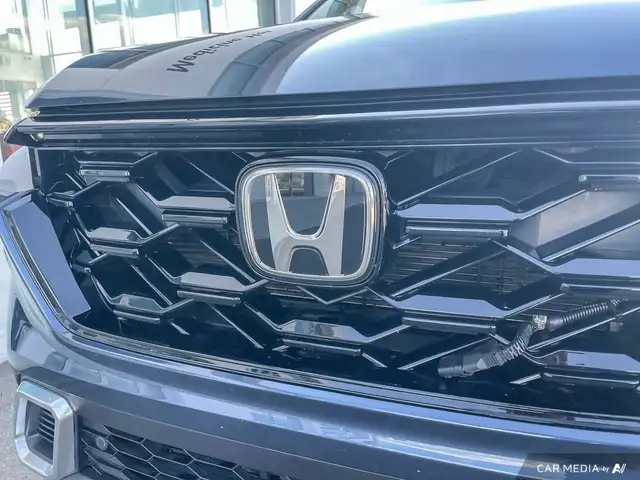 2023 Honda CR-V HYBRID Touring Hybrid Efficiency, AWD, Honda Sen in Cars & Trucks in Medicine Hat - Image 10
