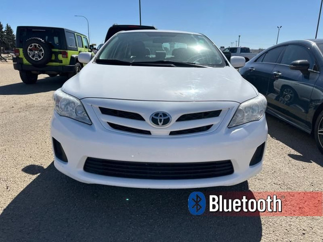 2013 Toyota Corolla CE - Sunroof - Bluetooth dans Autos et camions  à Ville d’Edmonton - Image 2