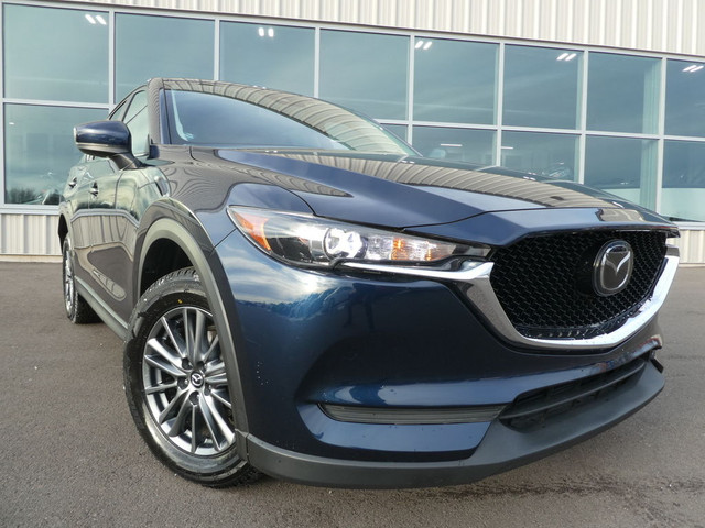  2017 Mazda CX-5 GS, AWD, AC, Back Up Camera, Sunroof, Low KM's  in Cars & Trucks in Moncton