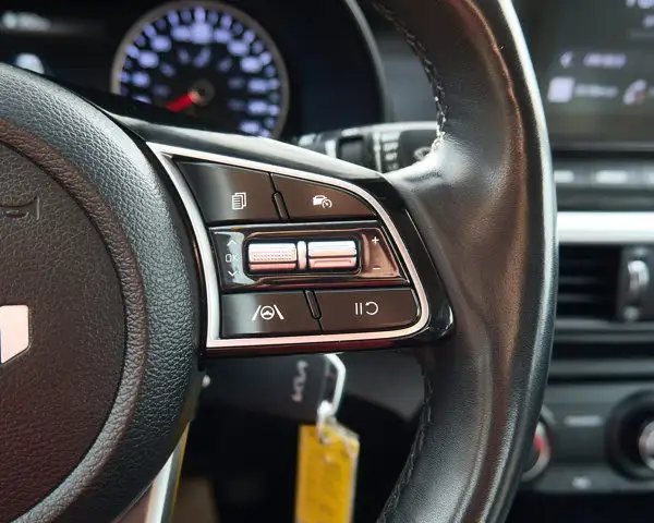 2022 Kia Forte EX | Charging Pad | Apple CarPlay | Heated Wheel in Cars & Trucks in Edmonton - Image 17